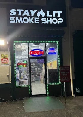Stay Lit Smoke Shop in Orlando