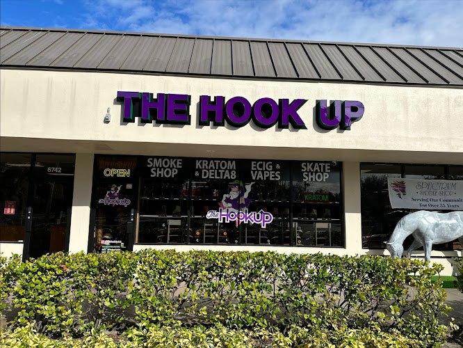 The Hook Up Smoke Shop in Coconut Creek