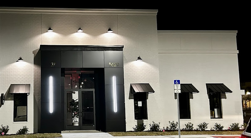 Trifecta Cigar Lounge in Lithia