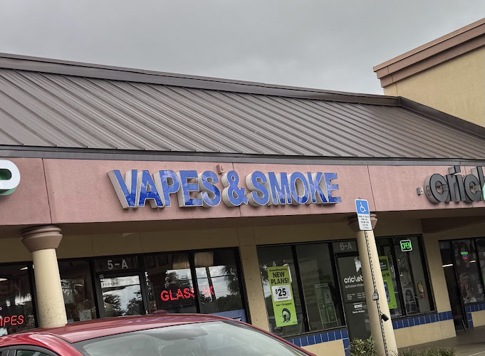 Vapes and Smoke in Delray Beach