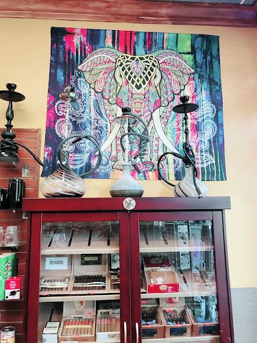 vapes & smokes in West Palm Beach