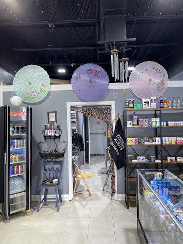 Veri Vapes And More in Greenacres