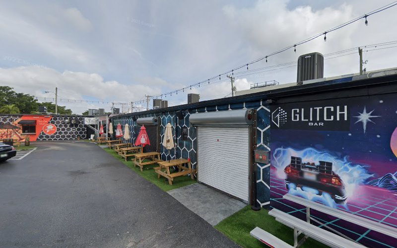 VS Vape Vending Shop @ Glitch Bar in Fort Lauderdale