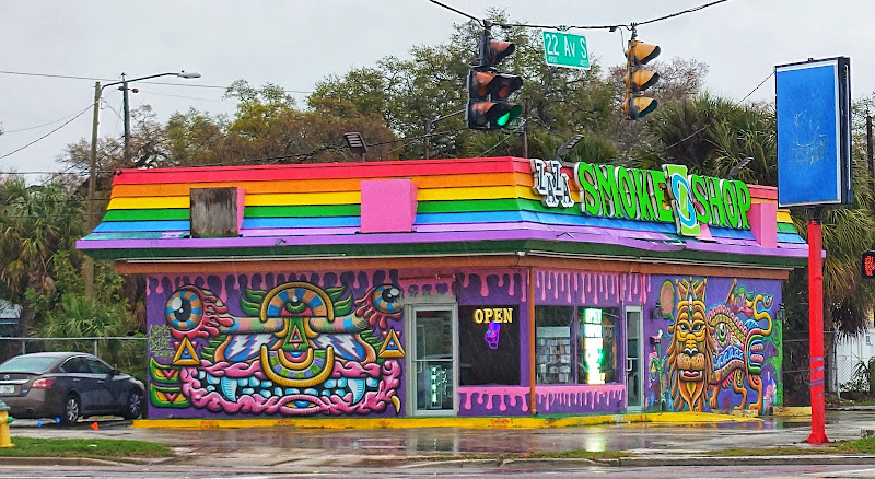 Zaza Smoke Shop in Gulfport